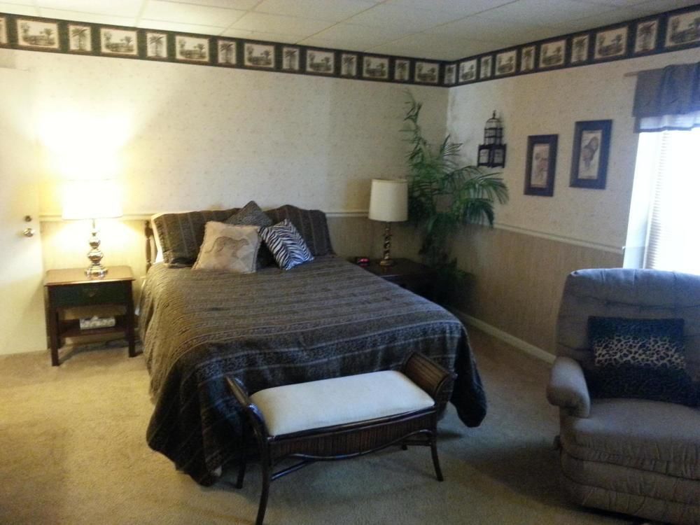 The Globe Inn East Greenville Extérieur photo